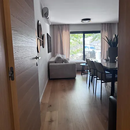 Rita Apartment